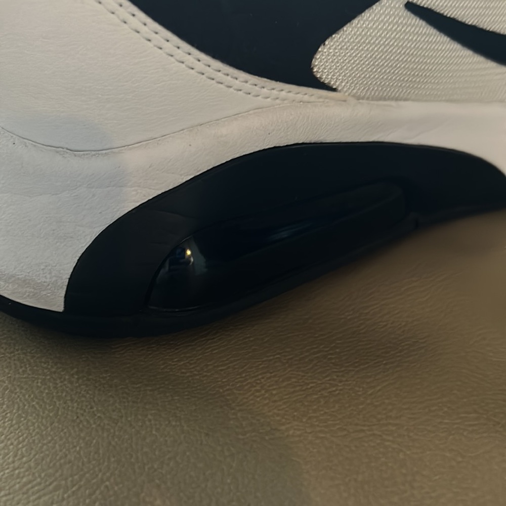 Nike sneakers - Picture 10 of 16